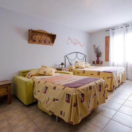 Hostal Antiguo Hospital Linares de Mora Exteriér fotografie