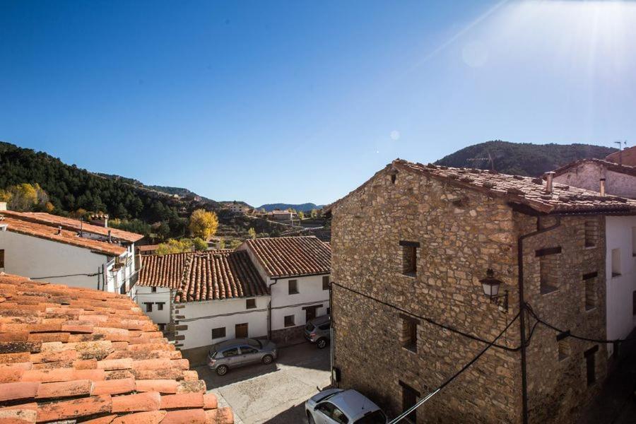 Hostal Antiguo Hospital Linares de Mora Exteriér fotografie