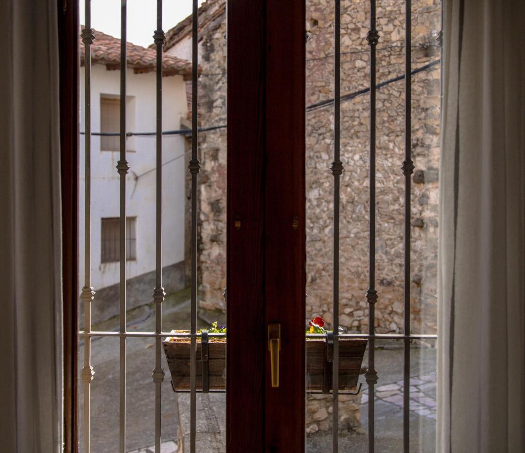 Hostal Antiguo Hospital Linares de Mora Exteriér fotografie